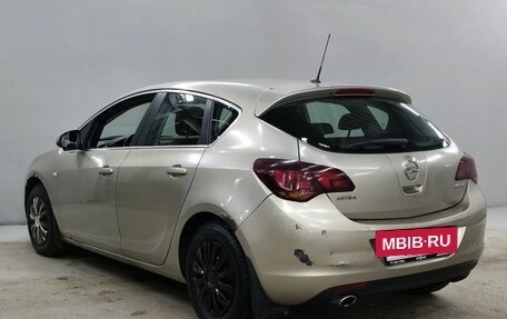Opel Astra J, 2011 год, 520 000 рублей, 7 фотография