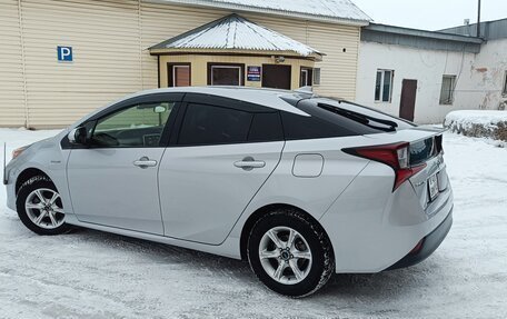 Toyota Prius IV XW50, 2019 год, 1 840 000 рублей, 9 фотография
