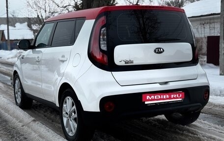 KIA Soul II рестайлинг, 2018 год, 1 675 000 рублей, 9 фотография