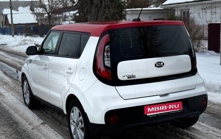 KIA Soul II рестайлинг, 2018 год, 1 675 000 рублей, 10 фотография