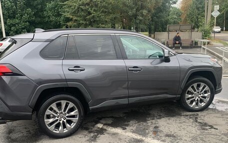 Toyota RAV4, 2023 год, 2 050 000 рублей, 5 фотография