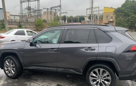 Toyota RAV4, 2023 год, 2 050 000 рублей, 10 фотография