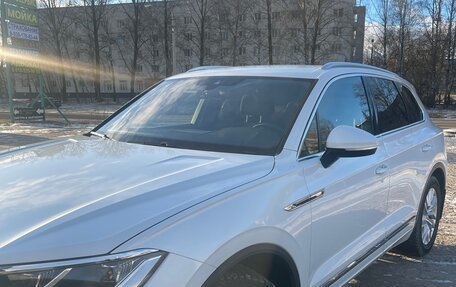 Volkswagen Touareg III, 2019 год, 4 500 000 рублей, 2 фотография