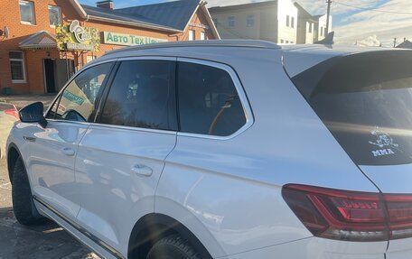 Volkswagen Touareg III, 2019 год, 4 500 000 рублей, 4 фотография