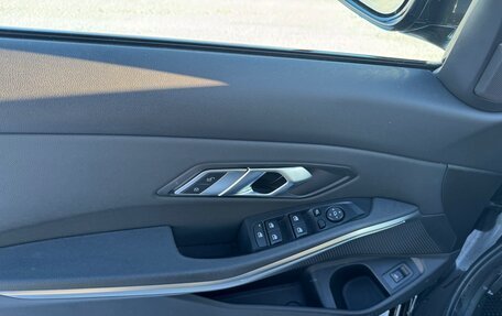 BMW 3 серия, 2021 год, 3 890 000 рублей, 11 фотография