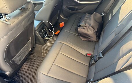 BMW 3 серия, 2021 год, 3 890 000 рублей, 10 фотография