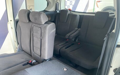 Honda Freed I, 2012 год, 1 050 000 рублей, 16 фотография