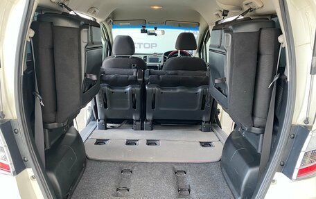 Honda Freed I, 2012 год, 1 050 000 рублей, 19 фотография