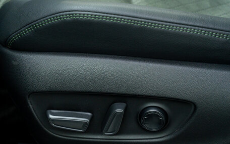 Toyota RAV4, 2025 год, 4 390 000 рублей, 13 фотография