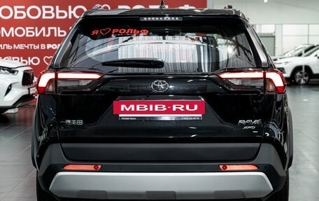 Toyota RAV4, 2025 год, 4 390 000 рублей, 9 фотография