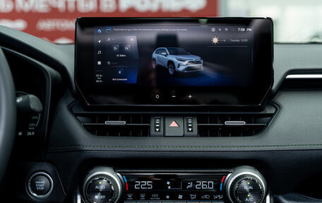 Toyota RAV4, 2025 год, 4 390 000 рублей, 17 фотография