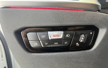 BMW 3 серия, 2022 год, 3 100 000 рублей, 10 фотография