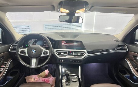 BMW 3 серия, 2022 год, 3 100 000 рублей, 15 фотография