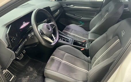 Volkswagen Golf VIII, 2022 год, 1 950 000 рублей, 7 фотография