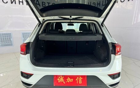 Volkswagen T-Roc I, 2021 год, 1 905 000 рублей, 17 фотография