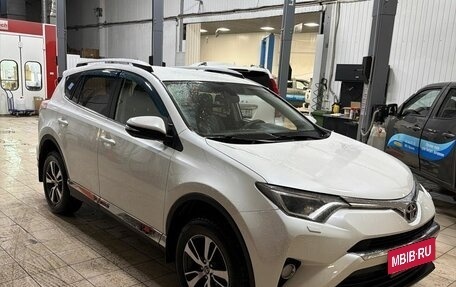 Toyota RAV4, 2015 год, 2 049 000 рублей, 14 фотография
