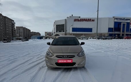 Hyundai Solaris II рестайлинг, 2011 год, 750 000 рублей, 1 фотография