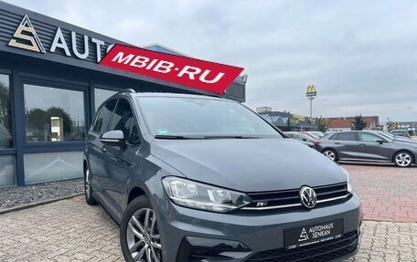 Volkswagen Touran III, 2025 год, 2 900 000 рублей, 1 фотография