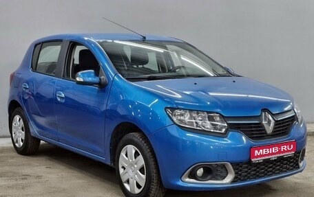 Renault Sandero II рестайлинг, 2016 год, 600 000 рублей, 1 фотография