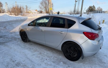 Opel Astra J, 2011 год, 615 000 рублей, 6 фотография