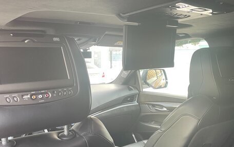 Cadillac Escalade IV, 2019 год, 7 000 000 рублей, 4 фотография