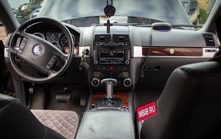 Volkswagen Touareg III, 2010 год, 1 700 000 рублей, 13 фотография