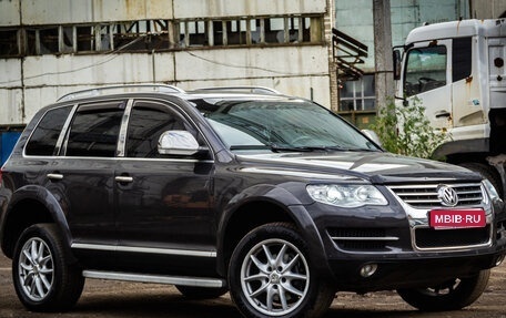 Volkswagen Touareg III, 2010 год, 1 700 000 рублей, 10 фотография