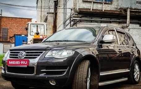 Volkswagen Touareg III, 2010 год, 1 700 000 рублей, 4 фотография