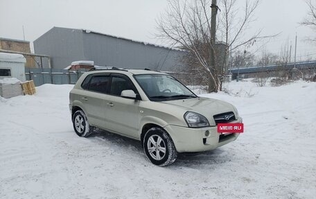 Hyundai Tucson III, 2008 год, 750 000 рублей, 2 фотография