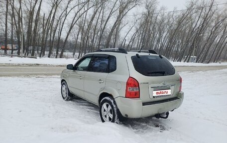 Hyundai Tucson III, 2008 год, 750 000 рублей, 4 фотография