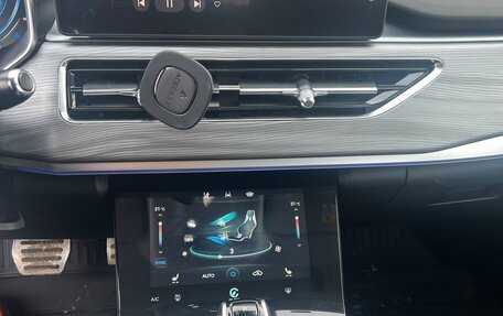 Chery Tiggo 8 Pro, 2023 год, 2 350 000 рублей, 6 фотография