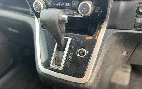 Nissan Serena IV, 2016 год, 1 700 000 рублей, 16 фотография