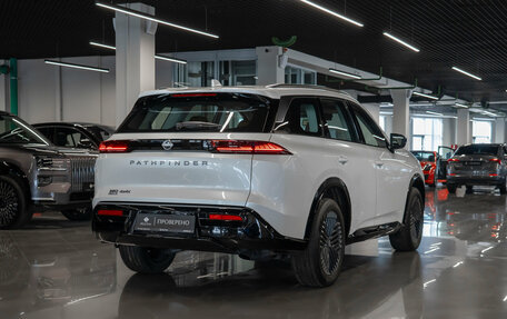 Nissan Pathfinder, 2024 год, 5 900 000 рублей, 5 фотография