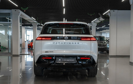 Nissan Pathfinder, 2024 год, 5 900 000 рублей, 6 фотография