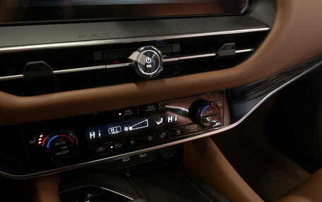 Nissan Pathfinder, 2024 год, 5 900 000 рублей, 21 фотография