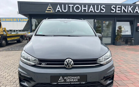 Volkswagen Touran III, 2025 год, 2 900 000 рублей, 2 фотография