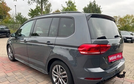 Volkswagen Touran III, 2025 год, 2 900 000 рублей, 9 фотография