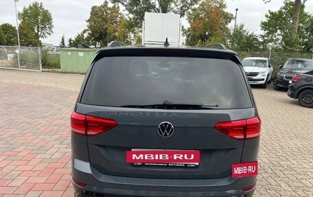 Volkswagen Touran III, 2025 год, 2 900 000 рублей, 8 фотография