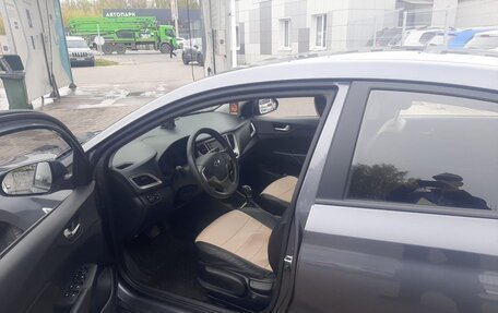 Hyundai Solaris II рестайлинг, 2022 год, 1 900 000 рублей, 7 фотография