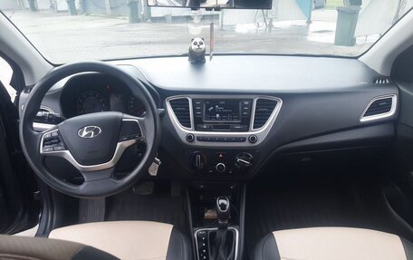 Hyundai Solaris II рестайлинг, 2022 год, 1 900 000 рублей, 13 фотография