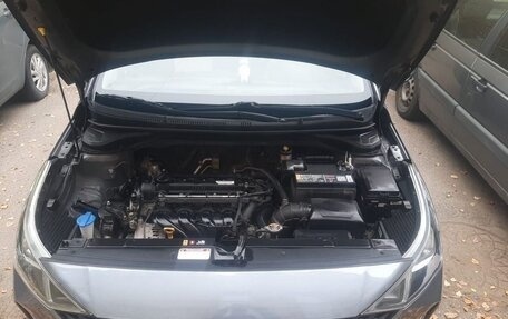 Hyundai Solaris II рестайлинг, 2022 год, 1 900 000 рублей, 14 фотография