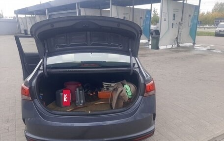 Hyundai Solaris II рестайлинг, 2022 год, 1 900 000 рублей, 15 фотография