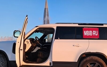 Land Rover Defender II, 2021 год, 5 850 000 рублей, 10 фотография