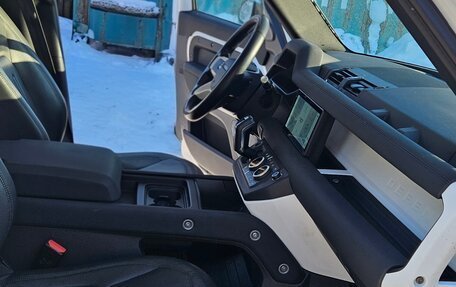 Land Rover Defender II, 2021 год, 5 850 000 рублей, 25 фотография