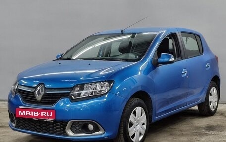 Renault Sandero II рестайлинг, 2016 год, 600 000 рублей, 2 фотография