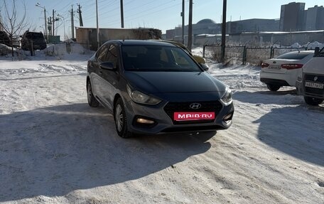 Hyundai Solaris II рестайлинг, 2017 год, 1 100 000 рублей, 1 фотография