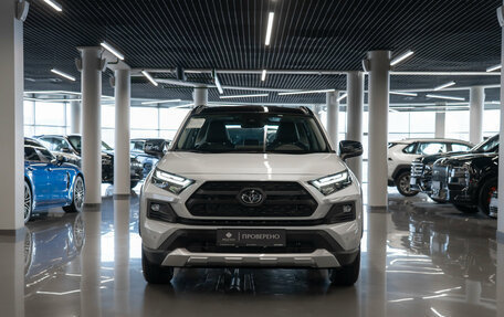 Toyota RAV4, 2025 год, 4 200 000 рублей, 3 фотография