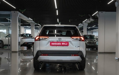 Toyota RAV4, 2025 год, 4 200 000 рублей, 6 фотография
