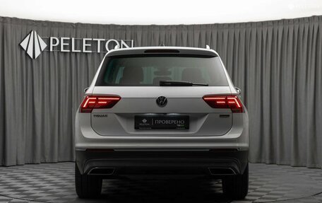 Volkswagen Tiguan II, 2019 год, 3 050 000 рублей, 6 фотография