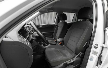 Volkswagen Tiguan II, 2019 год, 3 050 000 рублей, 11 фотография